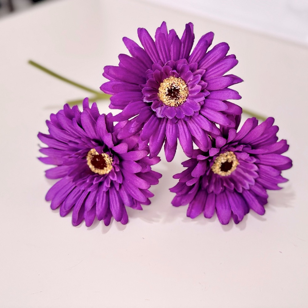 LIFELIKE Purple Gerber Daisy Flowers Floral Home Decor Arrangement Flower Wreath